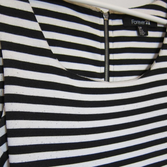 Express Dresses & Skirts - Striped Fitted Black and White Cocktail Dress Express Dresses & Skirts - Striped Fitted Black and White Cocktail Dress